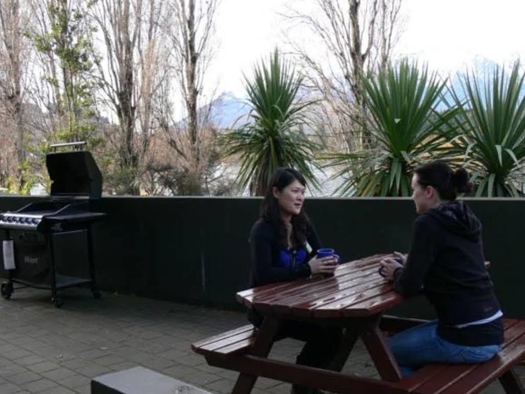 Haka House Queenstown Lakefront Exterior foto